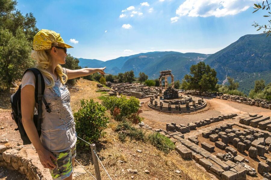 From Athens: 3 Days in Meteora & Delphi with Tours & Hotel - Day 2 in Meteora: choose bus monasteries or an easy hike