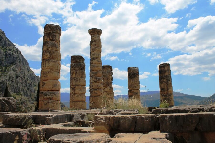 From Athens: 4-Days Classical Tour with Meteora - Delphi: the oracle site you can feel