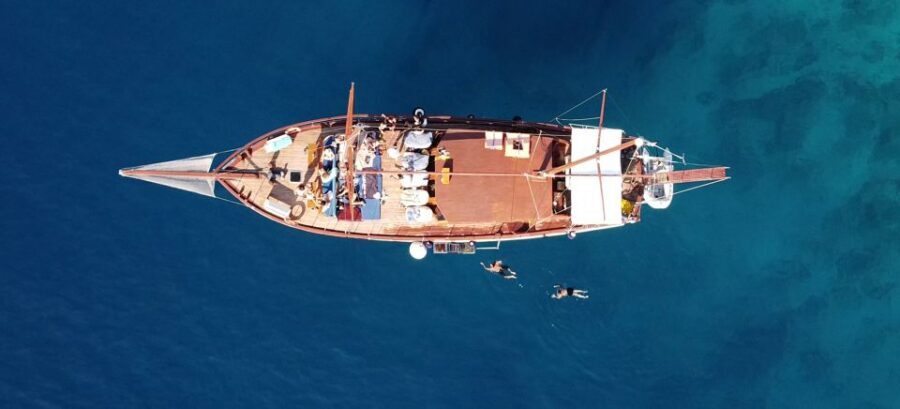 From Athens: Aegina, Agistri and Metopi Day Cruise w/ Lunch - Lunch onboard and Metopi snorkeling: the sea break that defines the day