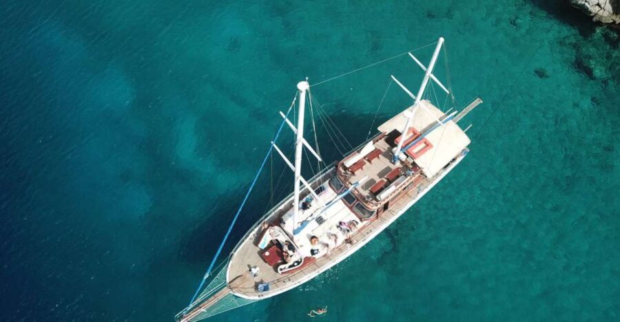 From Athens: Agistri, Moni & Aegina Day Cruise with Swimming - Saronic Gulf by Yacht: The day plan that makes sense