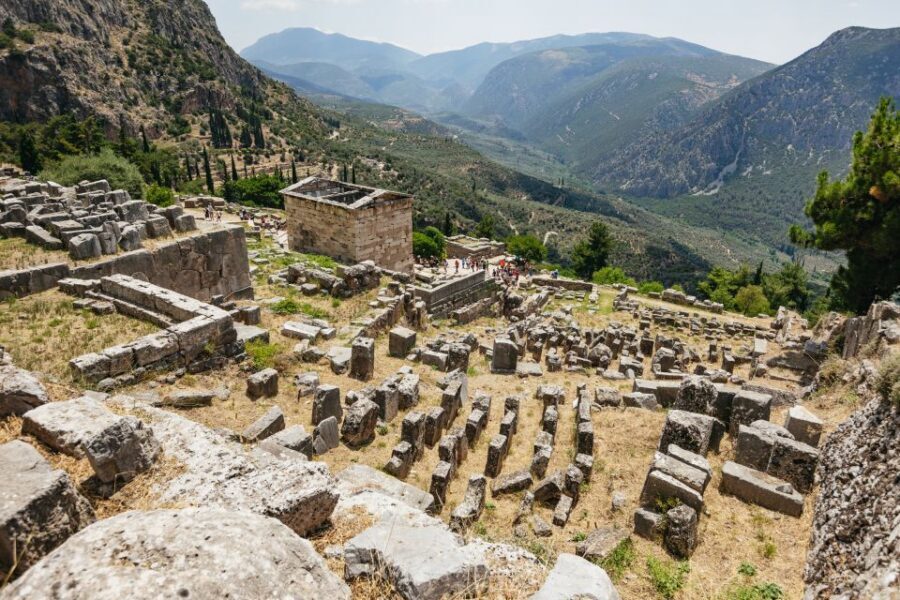From Athens: Delphi and Meteora 2-Day Guided Tour - Hotel, meals, and the included-value math