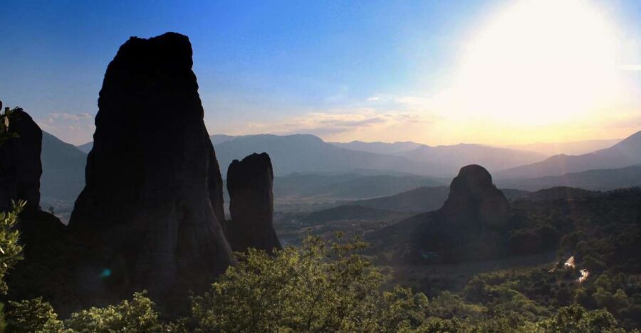 From Athens: Delphi and Meteora 2-Day Tour with Hotel - Kalabaka overnight: using the night well
