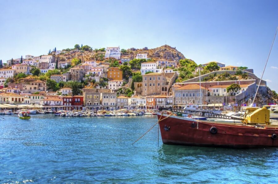 From Athens: Saronic Islands Full-Day Cruise with VIP Seats - How the VIP seats change a 12-hour Athens-to-islands day