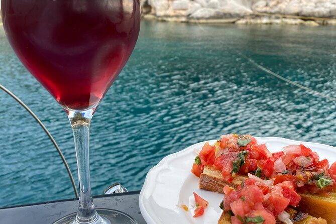 Greek Gastronomy & Wine Pairing Cruise with a Sommelier in Athens - Should You Book This Athens Greek Gastronomy and Wine Cruise?