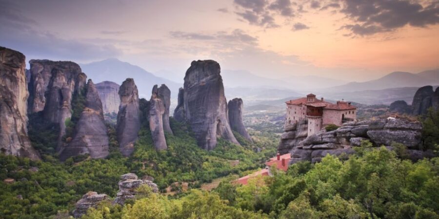 Kalabaka: Meteora Monasteries Minibus Tour with Photo Stops - Key things to know before you go