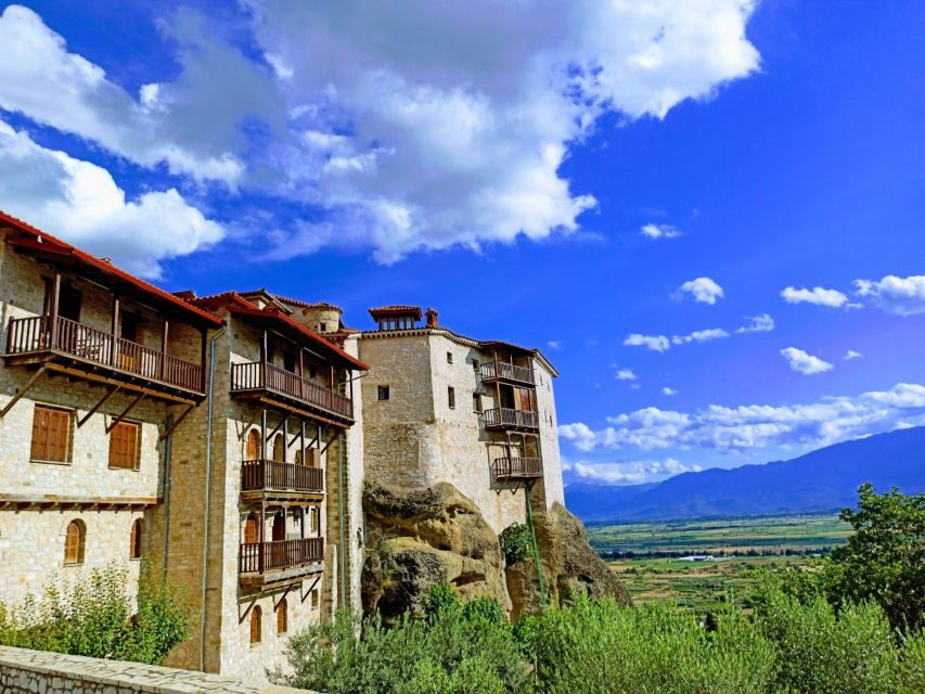 Kalabaka: Meteora Monasteries Minibus Tour with Photo Stops - Timing, train reality, and what to pack for a smooth 4 hours