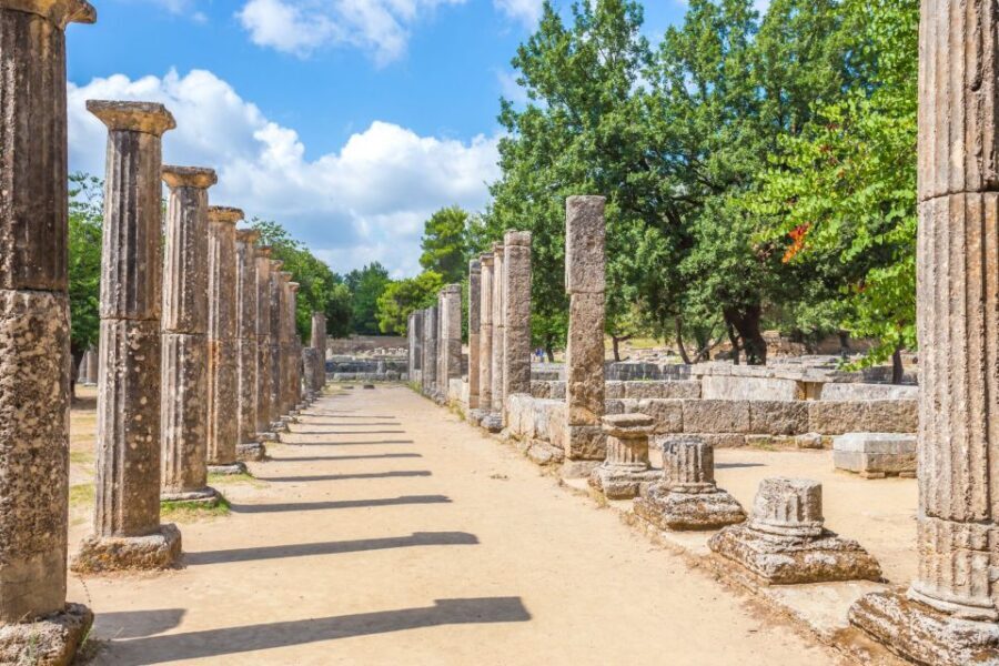 Katakolo Port: Transfer to Ancient Olympia and VR Audio Tour - Katakolo Port to Ancient Olympia: the easy cruise-day route