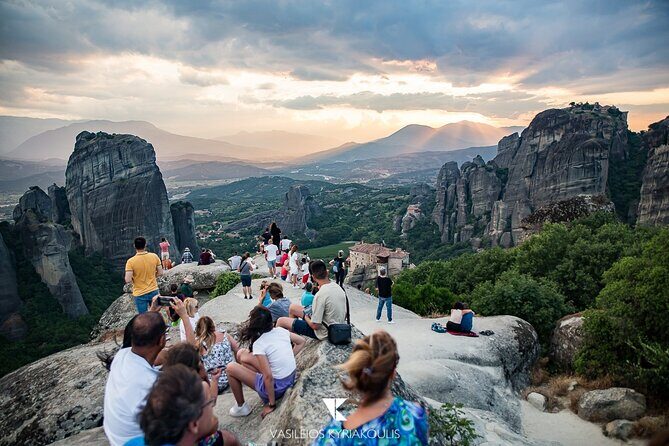 Majestic Sunset Meteora Tour with Local Guide - Dress Code and Entrance Fees: The Two Money Traps