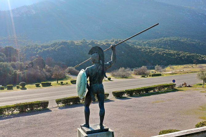 Marathon & Thermopylae Battlefields Private Day Tour from Athens - Lunch by the sea in Kammena Vourla