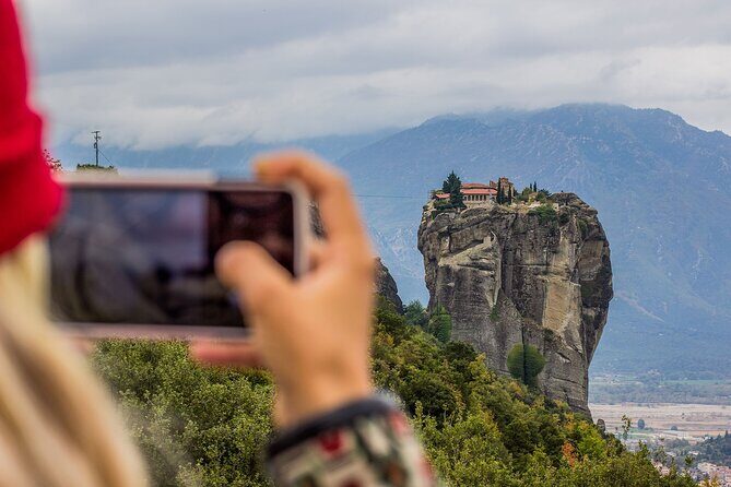 Meteora Monasteries Half-Day Small Group Tour with Transport - Saint Nicholas of Anapafsas: the name story and the first taste of the climb