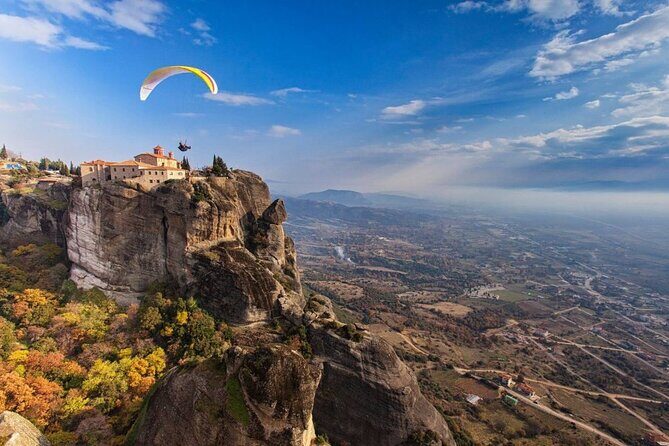 Meteora Motorized or Footlaunch Flight Experience - Before takeoff: inspection, fitting, and a real safety briefing