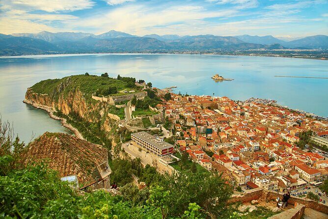 Mycenae, Epidaurus & Nafplio Full-Day V.R audio guided Tour - The bus ride reality: comfort, crowds, and charging