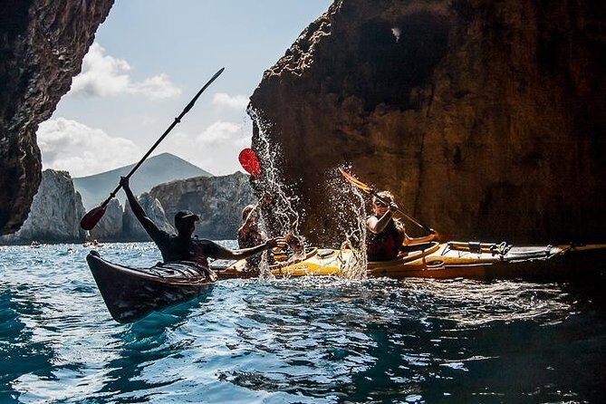 Sea Kayaking in Navarino Bay - Divari Beach to Pylos and Niokastro Fort: The First Hour’s Payoff