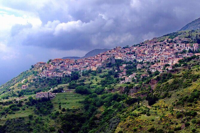 Thermopylae, Meteora and Delphi Private Full Day Tour - Distomo memorial stop and the end-of-day taverna payoff