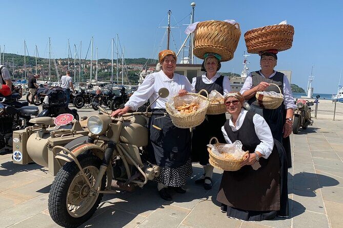 VIP 90" Private Sidecar Tour of Athens Acropolis & Lycabetus - The Guide and Driver Factor: Stories, Photo Help, and Local Restaurant Tips